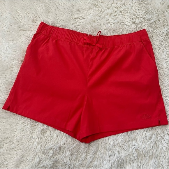 The North Face Pants - The NorthFace Class V Shorts - Size 2X - NWT